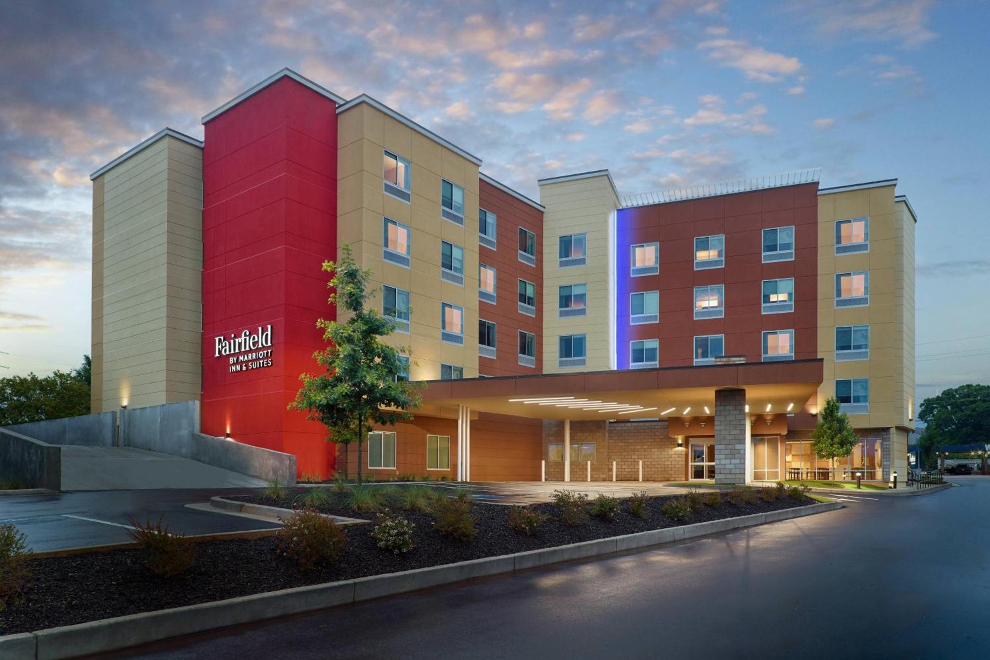 Fairfield Inn & Suites By Marriott Athens-University Area Eksteriør billede