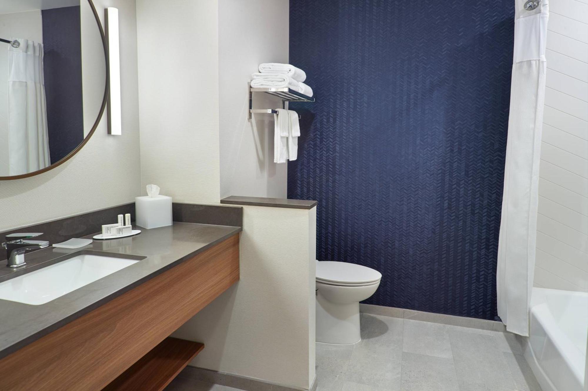 Fairfield Inn & Suites By Marriott Athens-University Area Eksteriør billede